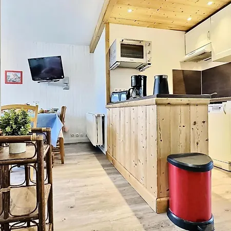 Appartement Résidence Les Roches Rouges A Ou B - 4 Pièces Pour 8 Personnes 94 Tignes